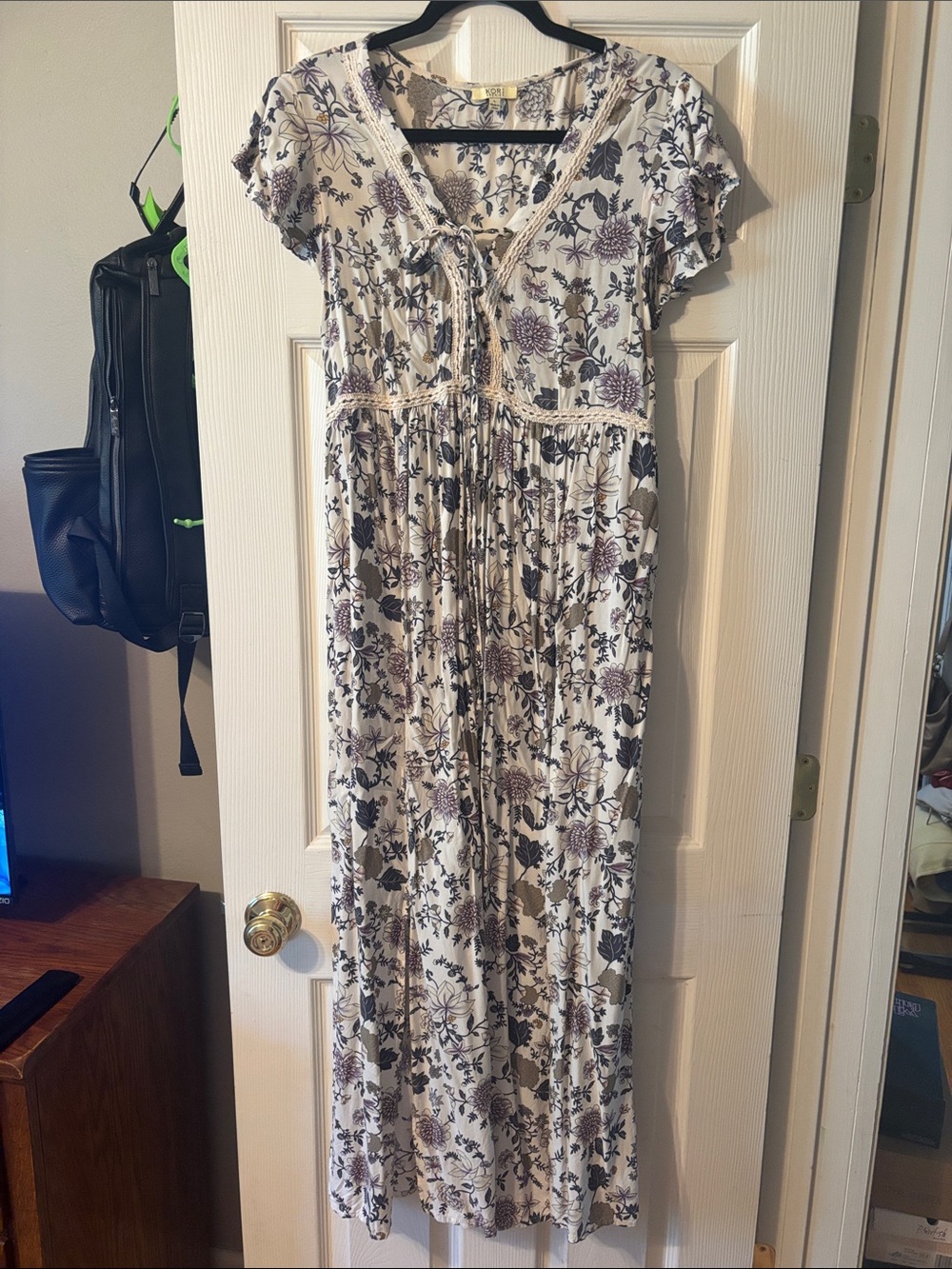 Kori Floral Maxi Dress in White and Purple